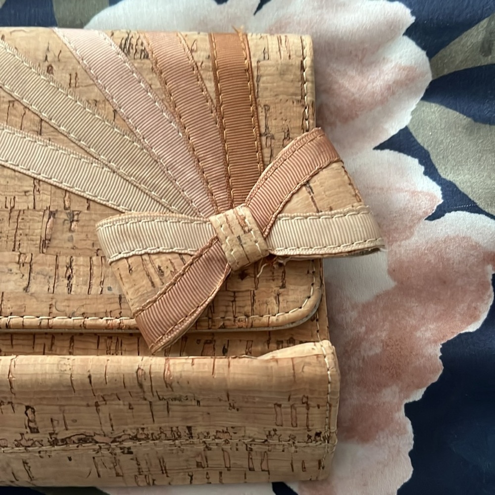 Cork clutch - Picture 2 of 3